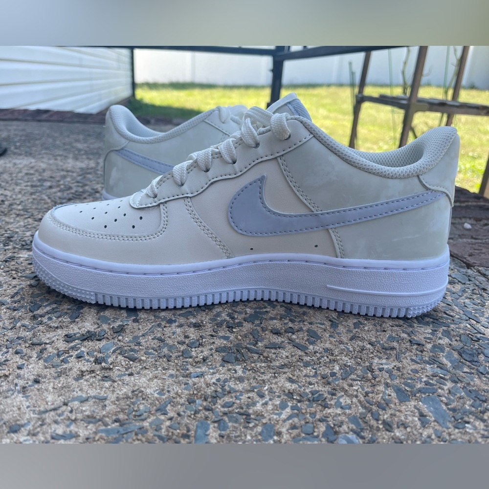 Youth Nike Air Force 1 Low Pale Ivory Sea Glass Sneakers - Picture 6 of 10
